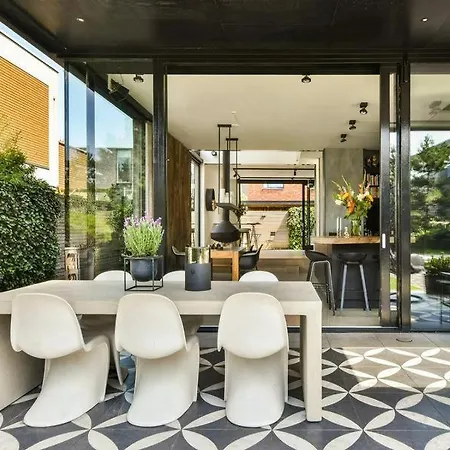 Tamar's House *